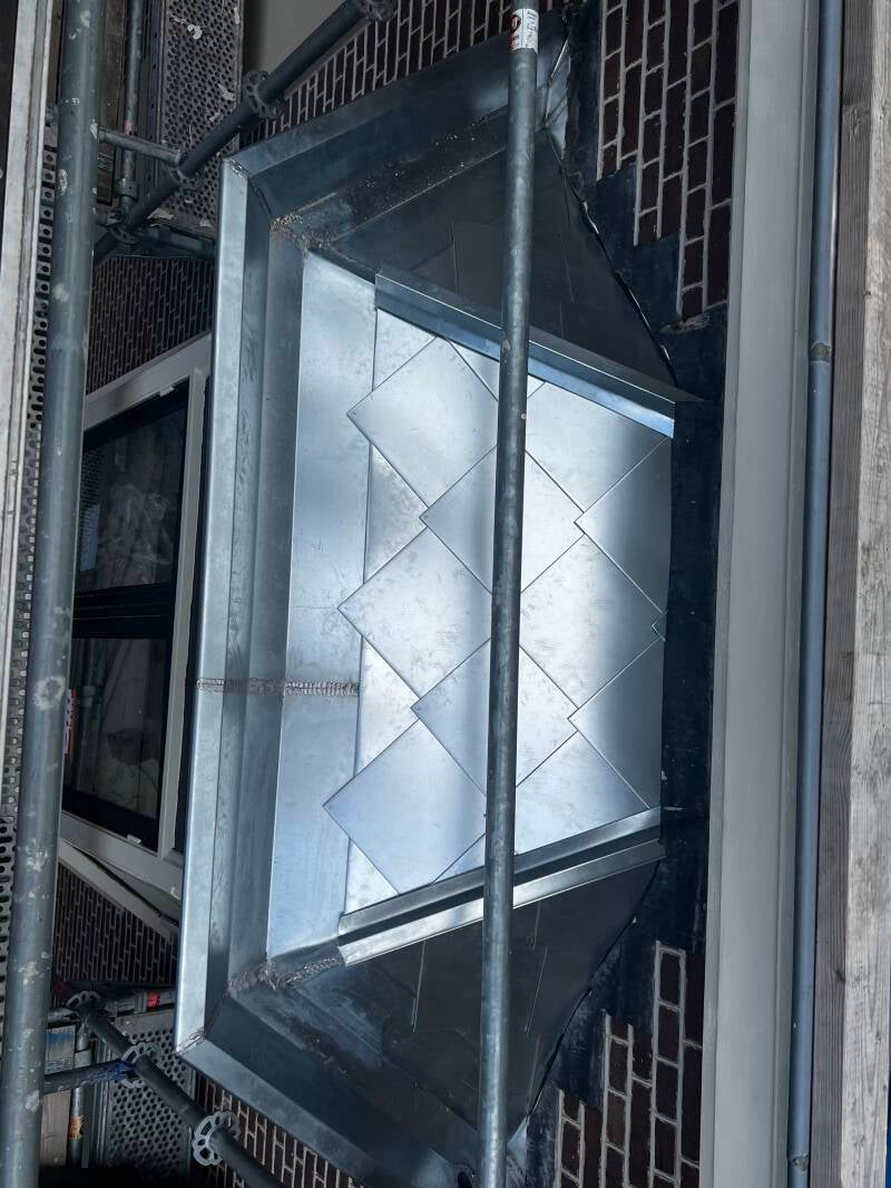 Hoogwaardig zinkwerk project van Stronkhorst Dak- en Zinkwerk